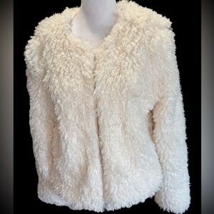 Ashley By 26 Oh So Soft Long Sleeved Jacket! Color Off White